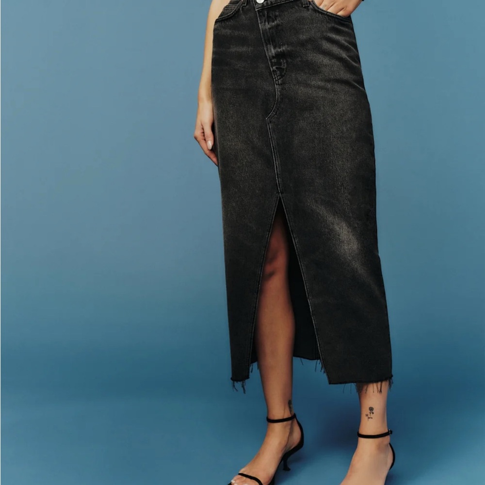 NWT REFORMATION Nila Black Denim Skirt with Front Slit